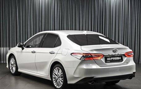 Toyota Camry, 2019 год, 3 300 000 рублей, 2 фотография