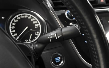 Toyota Camry, 2019 год, 3 300 000 рублей, 18 фотография