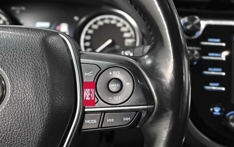 Toyota Camry, 2019 год, 3 300 000 рублей, 21 фотография