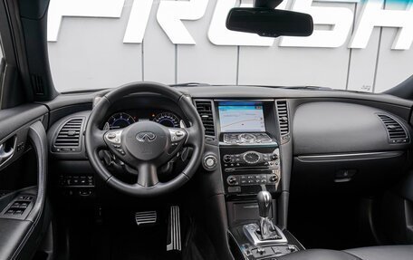 Infiniti QX70, 2014 год, 2 120 000 рублей, 6 фотография