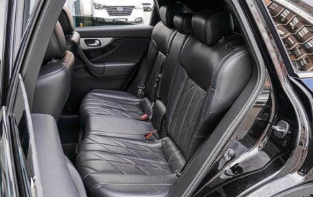 Infiniti QX70, 2014 год, 2 120 000 рублей, 9 фотография