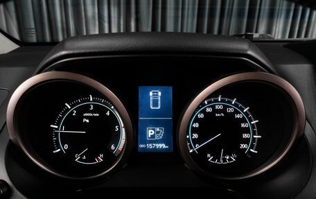 Toyota Land Cruiser Prado 150 рестайлинг 2, 2010 год, 3 339 000 рублей, 12 фотография