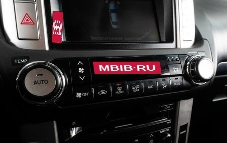 Toyota Land Cruiser Prado 150 рестайлинг 2, 2010 год, 3 339 000 рублей, 18 фотография