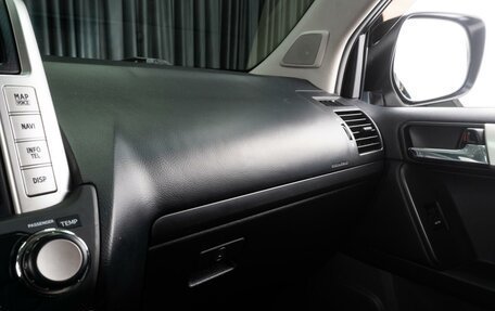 Toyota Land Cruiser Prado 150 рестайлинг 2, 2010 год, 3 339 000 рублей, 30 фотография