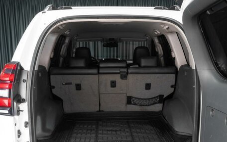 Toyota Land Cruiser Prado 150 рестайлинг 2, 2010 год, 3 339 000 рублей, 35 фотография