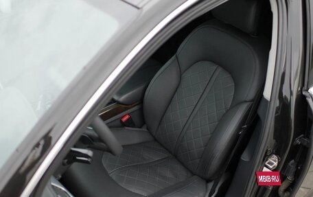 Audi A8, 2016 год, 2 900 000 рублей, 13 фотография