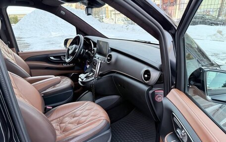 Mercedes-Benz V-Класс, 2017 год, 6 790 000 рублей, 19 фотография