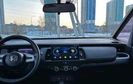 Honda Fit, 2022 год, 1 300 000 рублей, 12 фотография