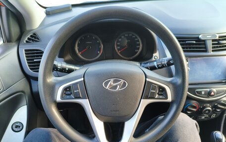 Hyundai Solaris II рестайлинг, 2015 год, 929 000 рублей, 14 фотография