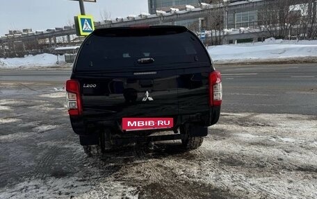 Mitsubishi L200 IV рестайлинг, 2021 год, 2 250 000 рублей, 7 фотография