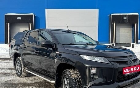 Mitsubishi L200 IV рестайлинг, 2021 год, 2 250 000 рублей, 12 фотография