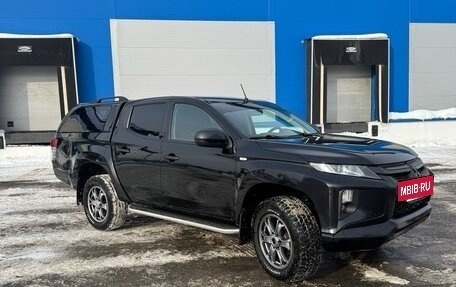 Mitsubishi L200 IV рестайлинг, 2021 год, 2 250 000 рублей, 11 фотография