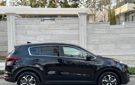 KIA Sportage IV рестайлинг, 2020 год, 2 400 000 рублей, 4 фотография