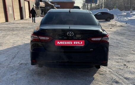 Toyota Camry, 2021 год, 2 350 000 рублей, 4 фотография