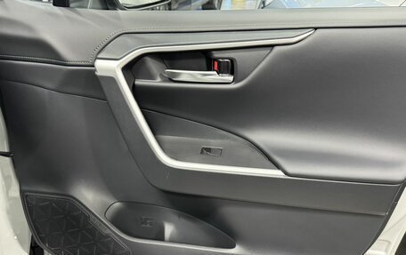 Toyota RAV4, 2025 год, 4 400 000 рублей, 15 фотография