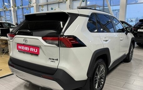 Toyota RAV4, 2025 год, 4 400 000 рублей, 2 фотография
