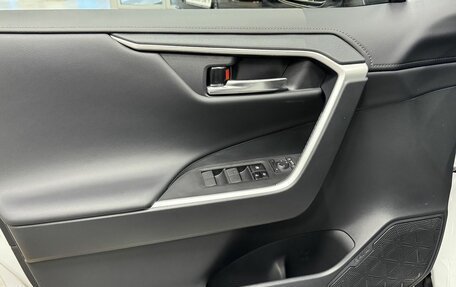 Toyota RAV4, 2025 год, 4 400 000 рублей, 21 фотография