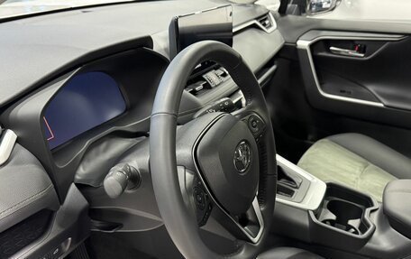 Toyota RAV4, 2025 год, 4 400 000 рублей, 24 фотография