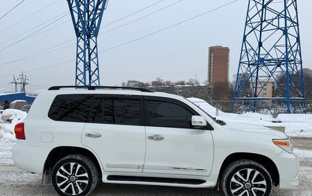 Toyota Land Cruiser 200, 2014 год, 3 750 000 рублей, 7 фотография