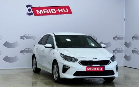 KIA cee'd III, 2020 год, 1 747 000 рублей, 2 фотография