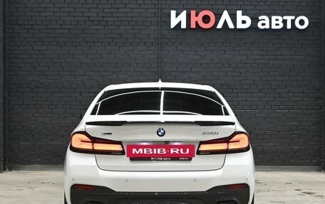 BMW 5 серия, 2021 год, 5 950 000 рублей, 5 фотография