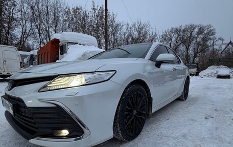 Toyota Camry, 2021 год, 3 900 000 рублей, 4 фотография