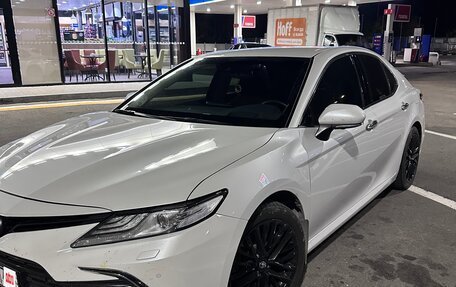 Toyota Camry, 2021 год, 3 900 000 рублей, 14 фотография