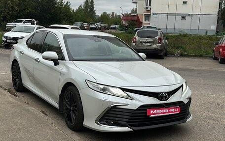 Toyota Camry, 2021 год, 3 900 000 рублей, 16 фотография