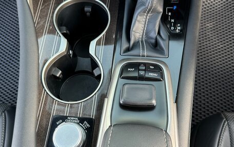 Lexus RX IV рестайлинг, 2016 год, 4 050 000 рублей, 28 фотография