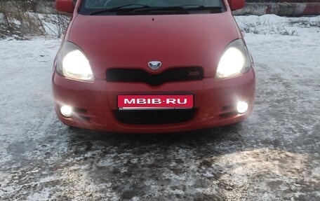 Toyota Vitz, 2001 год, 425 000 рублей, 3 фотография