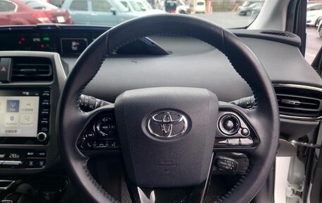 Toyota Prius IV XW50, 2022 год, 1 790 099 рублей, 8 фотография