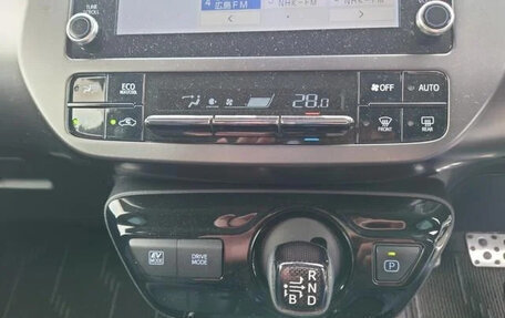 Toyota Prius IV XW50, 2022 год, 1 790 099 рублей, 17 фотография