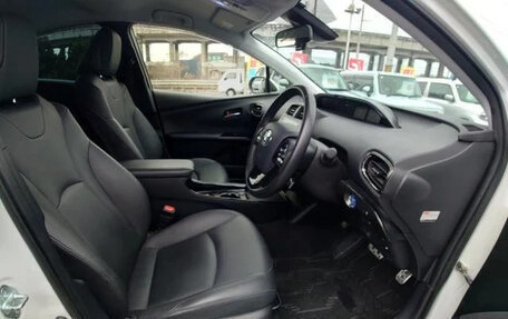 Toyota Prius IV XW50, 2022 год, 1 790 099 рублей, 12 фотография