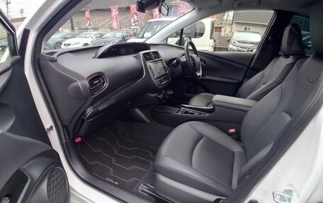 Toyota Prius IV XW50, 2022 год, 1 790 099 рублей, 13 фотография