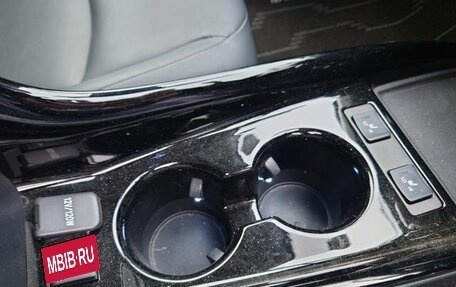 Toyota Prius IV XW50, 2022 год, 1 790 099 рублей, 16 фотография