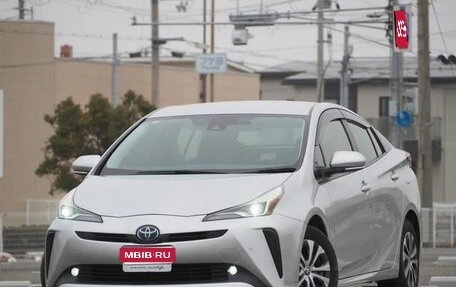 Toyota Prius IV XW50, 2022 год, 1 710 099 рублей, 1 фотография