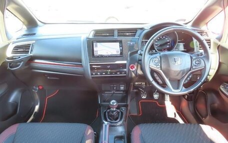 Honda Fit III, 2020 год, 900 000 рублей, 14 фотография