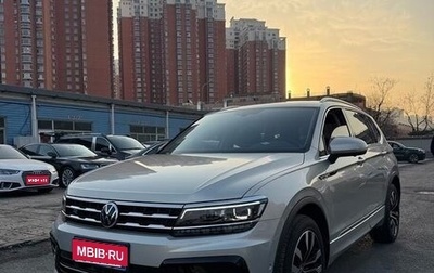Volkswagen Tiguan II, 2021 год, 2 500 000 рублей, 1 фотография