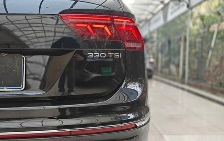 Volkswagen Tiguan II, 2021 год, 2 600 000 рублей, 4 фотография