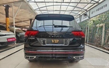 Volkswagen Tiguan II, 2021 год, 2 600 000 рублей, 5 фотография