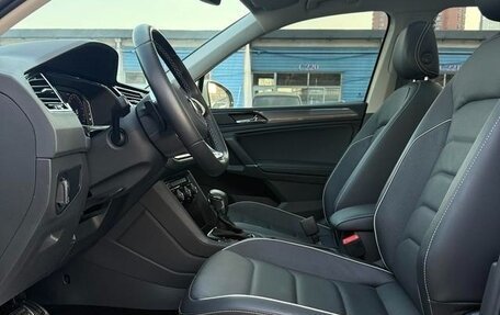 Volkswagen Tiguan II, 2021 год, 2 500 000 рублей, 12 фотография