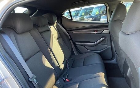 Mazda 3, 2022 год, 1 250 000 рублей, 23 фотография