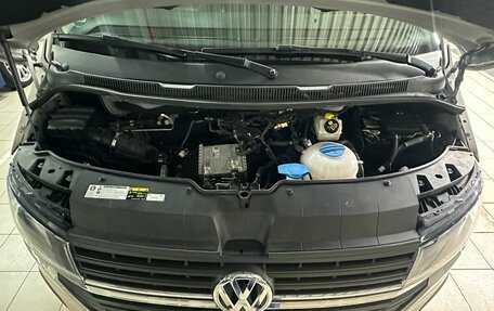 Volkswagen Multivan T6 рестайлинг, 2020 год, 5 150 000 рублей, 7 фотография