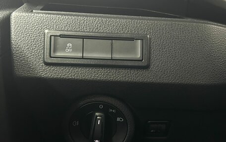 Volkswagen Multivan T6 рестайлинг, 2020 год, 5 150 000 рублей, 14 фотография