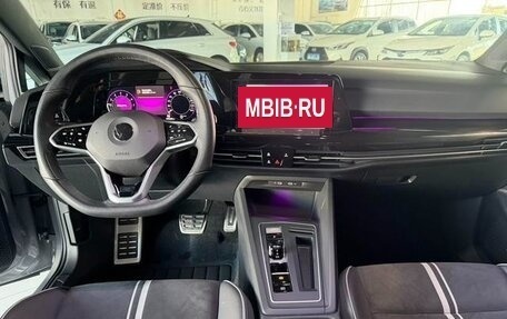 Volkswagen Golf VIII, 2022 год, 1 490 000 рублей, 9 фотография