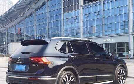 Volkswagen Tiguan II, 2021 год, 2 600 000 рублей, 7 фотография