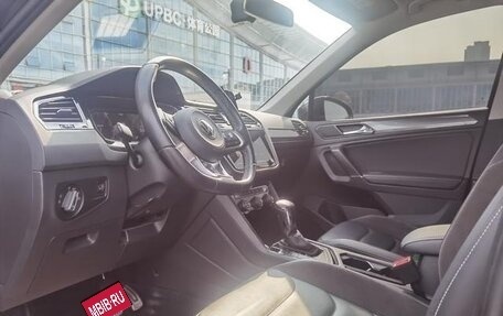 Volkswagen Tiguan II, 2021 год, 2 600 000 рублей, 8 фотография