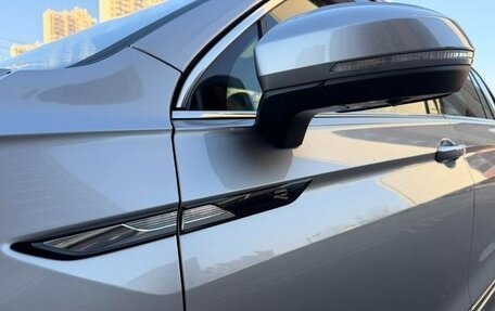 Volkswagen Tiguan II, 2021 год, 2 600 000 рублей, 5 фотография