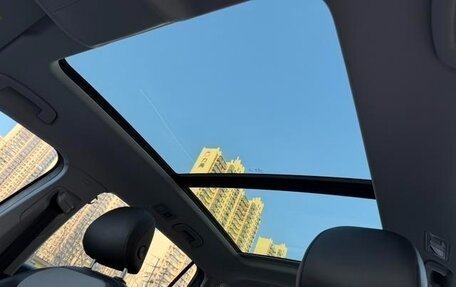 Volkswagen Tiguan II, 2021 год, 2 600 000 рублей, 12 фотография