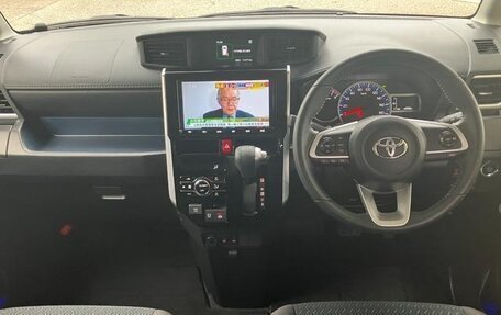 Toyota Roomy I, 2022 год, 930 000 рублей, 11 фотография